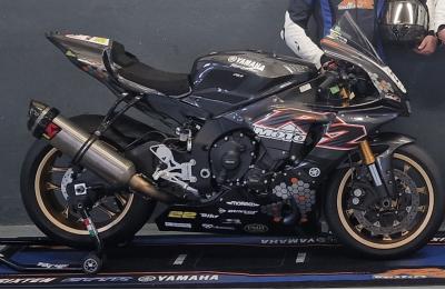 YAMAHA YZF 1000 R1 60TH